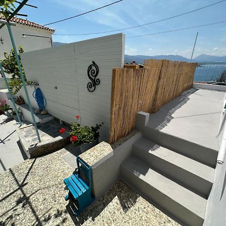 Brinia Cosy Apartment Poros Town Exterior photo